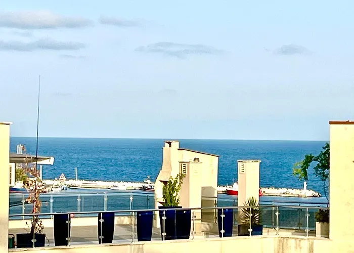 דירה Alexandr Vigo נסבר